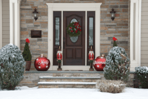 What are the Advantages and Disadvantages of a Holiday Move