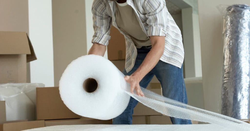 Expert Techniques for Wrapping Furniture: Tips from Professional Movers 1 wrapping furniture